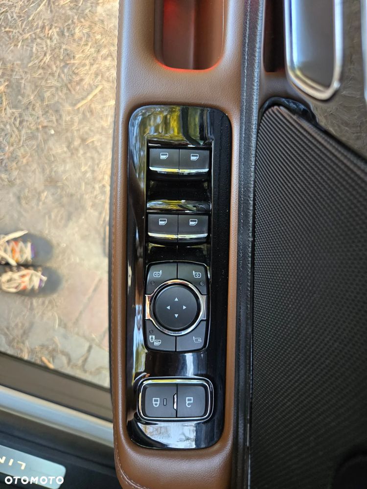 Lincoln Aviator - 14