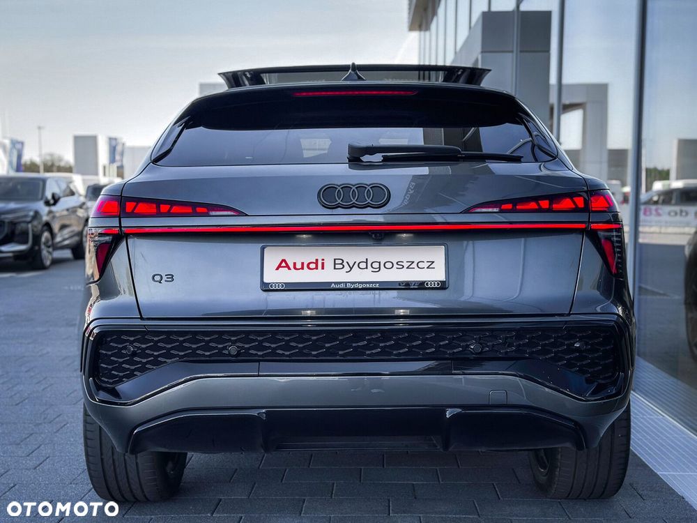 Audi Q3 Sportback - 11