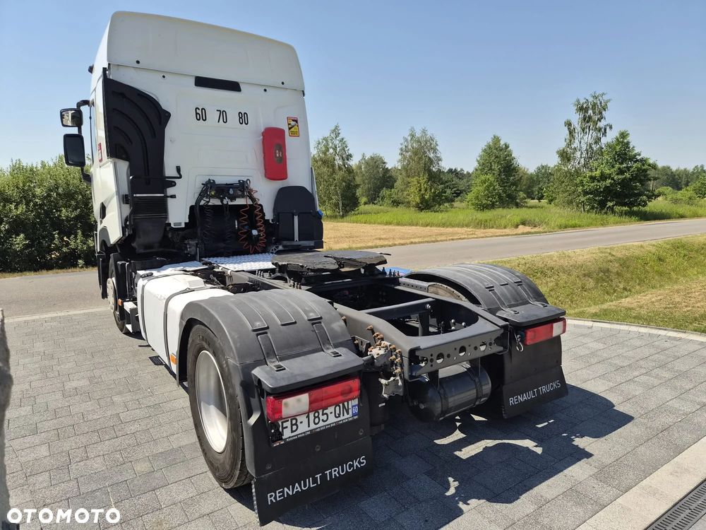 Renault T480 - 4