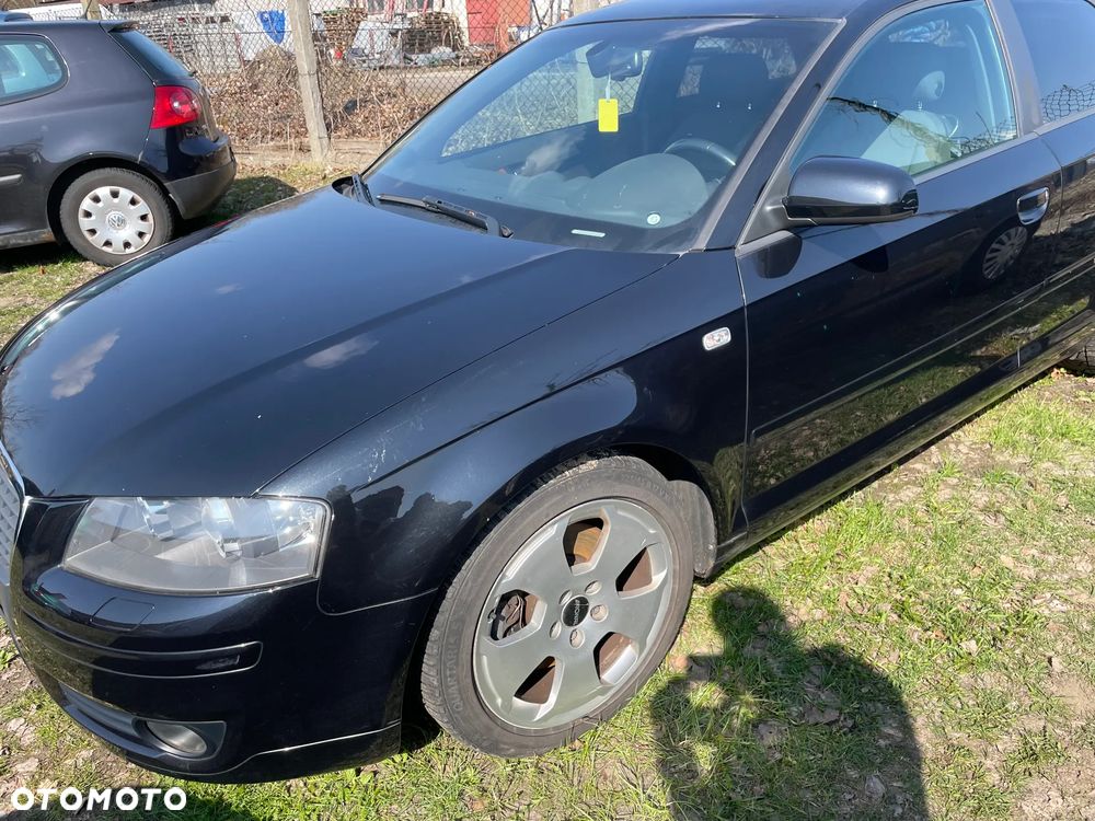 BŁOTNIK LEWY PRZÓD AUDI A3 8P LZ9Y - 1