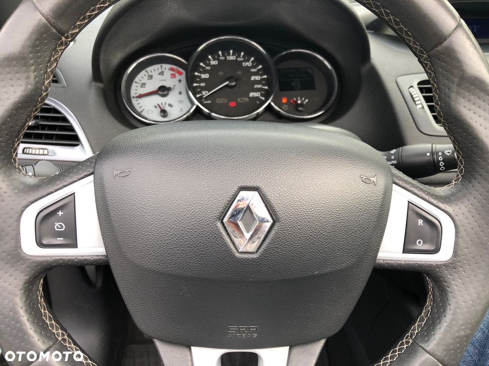 Renault Megane 2.0 dCi GT Robert Kubica - 35