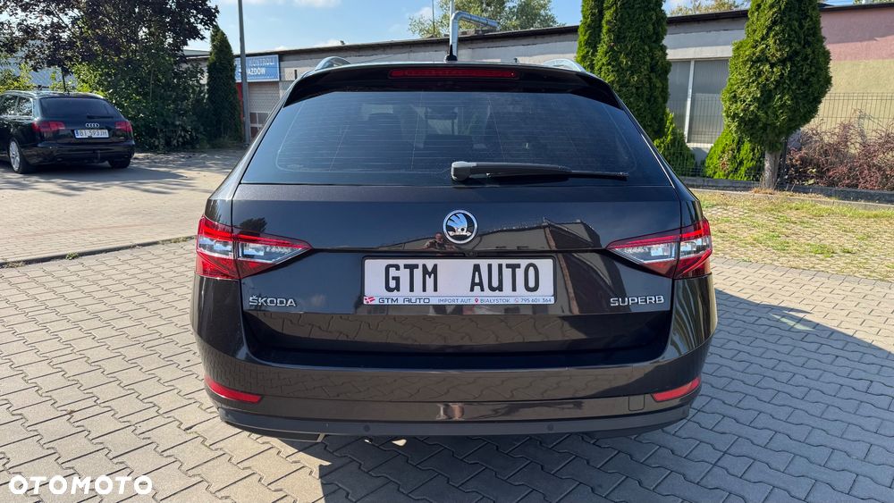 Skoda Superb 2.0 TDI DSG Style - 13