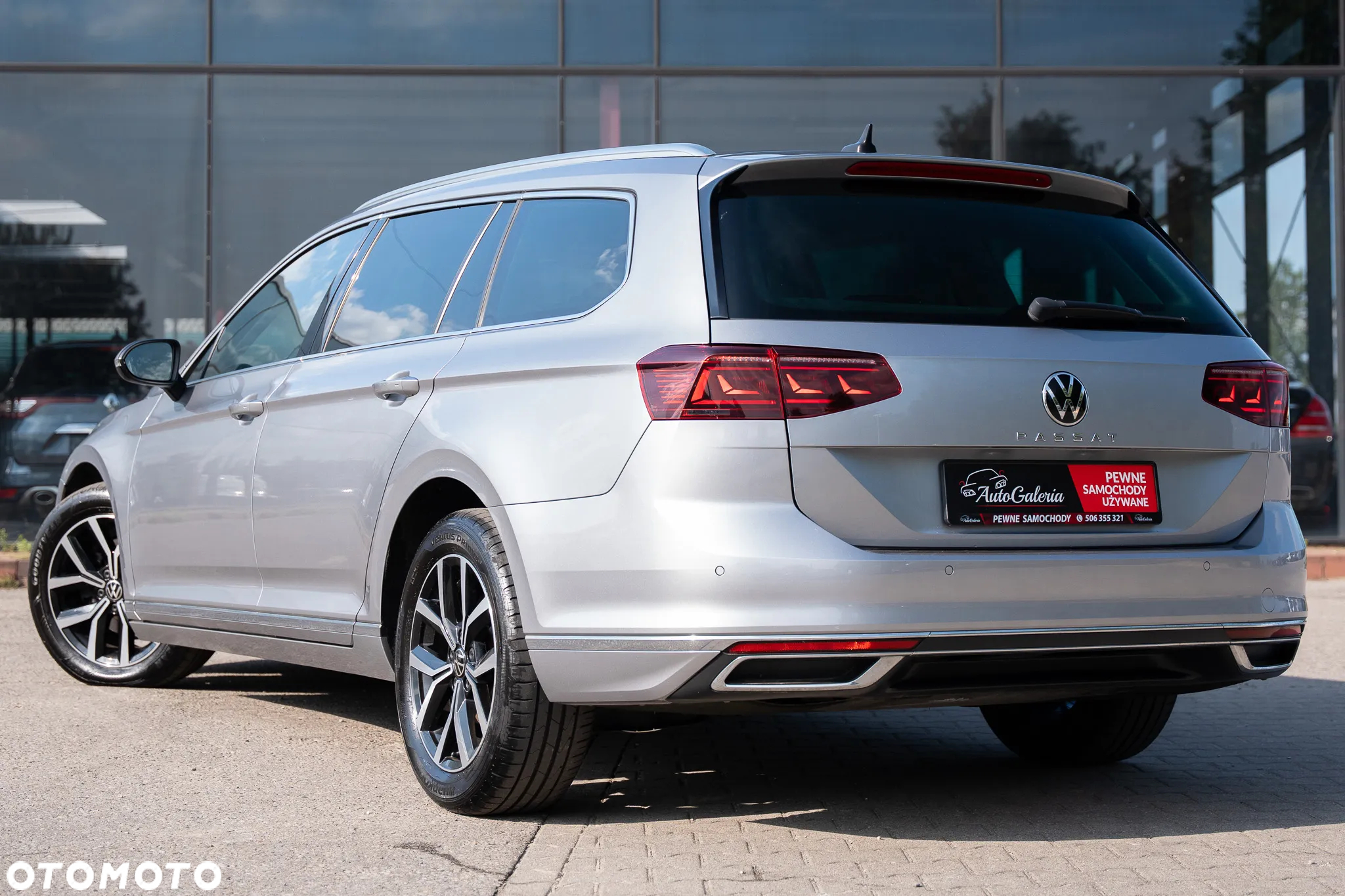 Volkswagen Passat Variant 2.0 TDI (BlueMotion Technology) Highline - 10