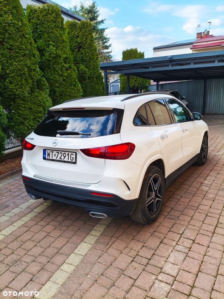 Mercedes-Benz GLA 200 AMG Line - 14