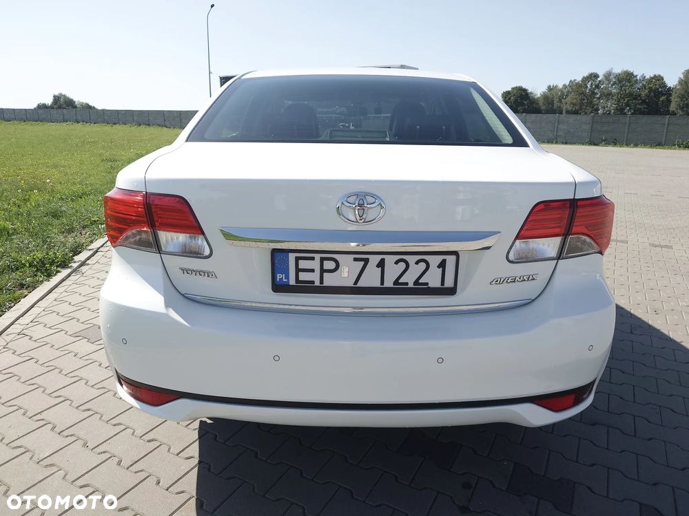 Toyota Avensis 1.8 Premium - 9