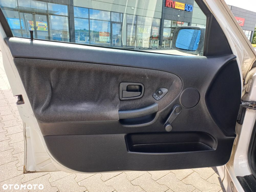 BMW Seria 3 - 19