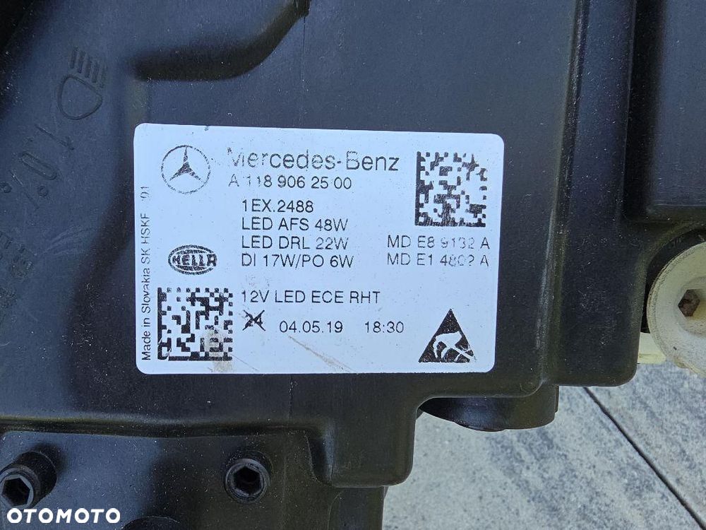 MERCEDES CLA 118 Lampa lewa przód Full Led Performance A1189062500 - 11