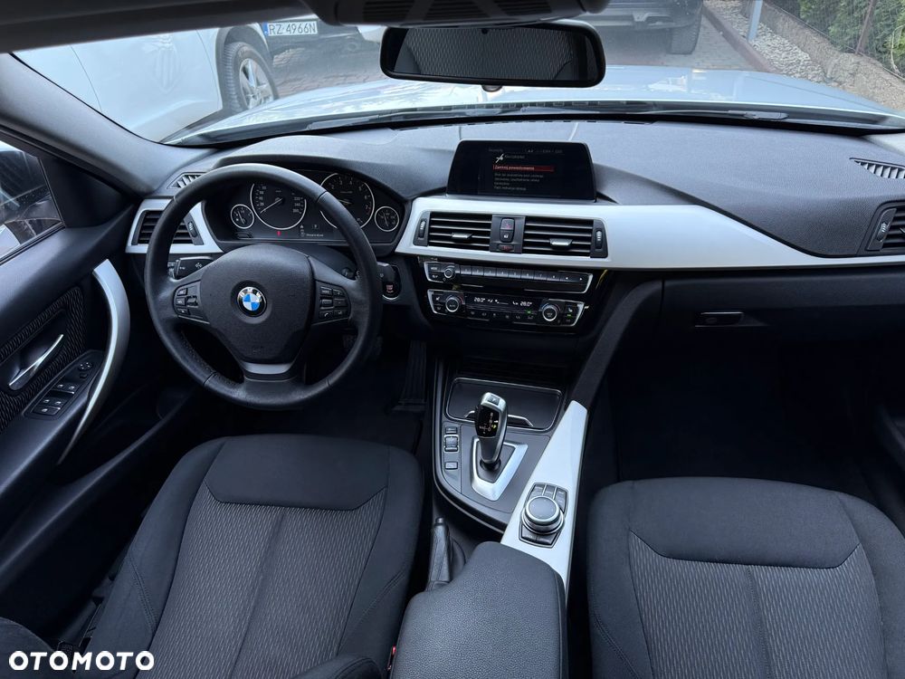 BMW Seria 3 318i Advantage - 14