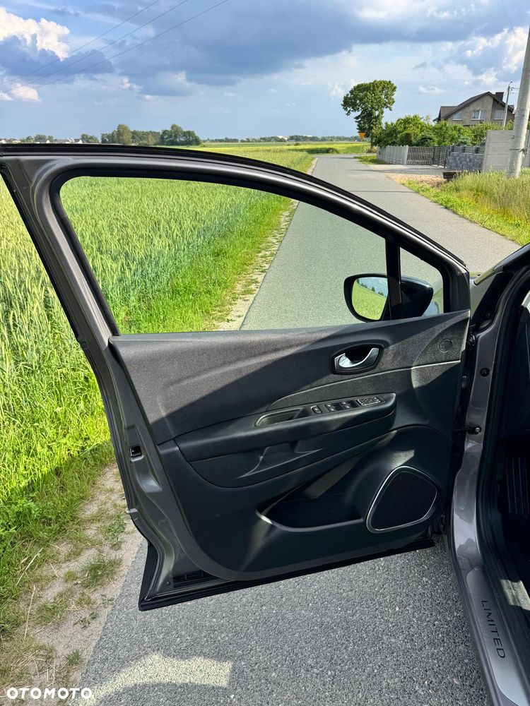 Renault Captur - 10