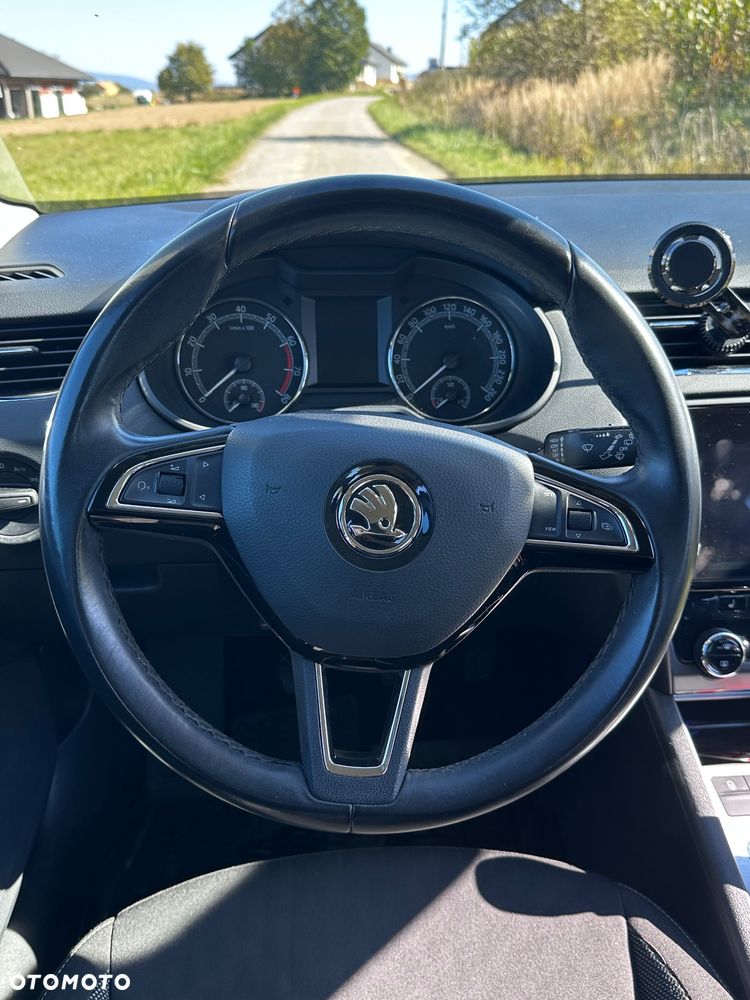 Skoda Octavia 1.5 TSI ACT Business - 33