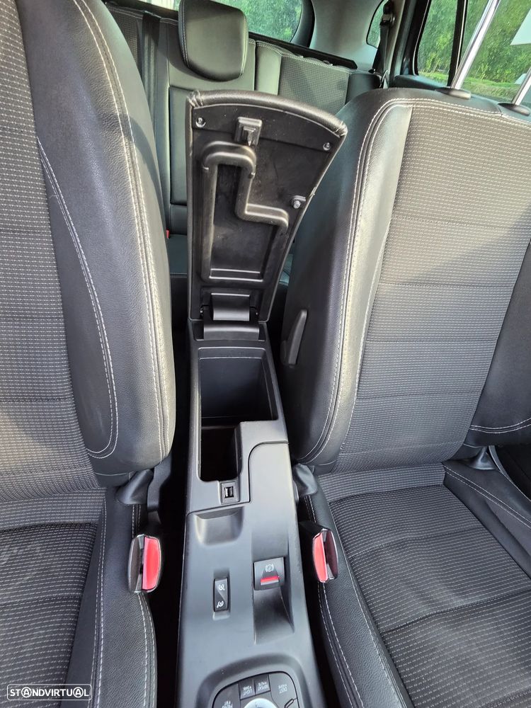 Renault Mégane Sport Tourer 1.5 dCi GT Line EDC - 14