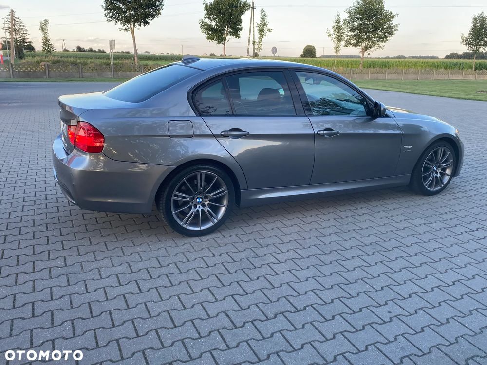 BMW Seria 3 320d DPF Blue Performance Edition Exclusive - 9