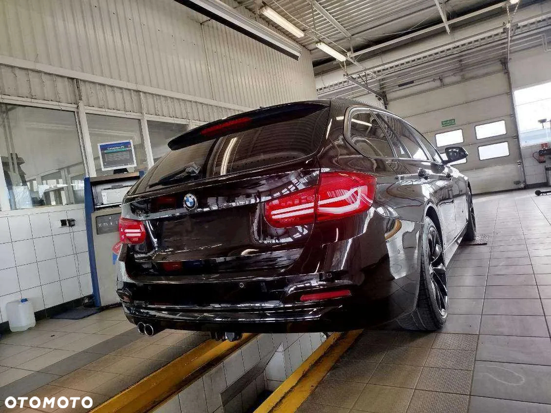 BMW Seria 3 320d M Sport - 21