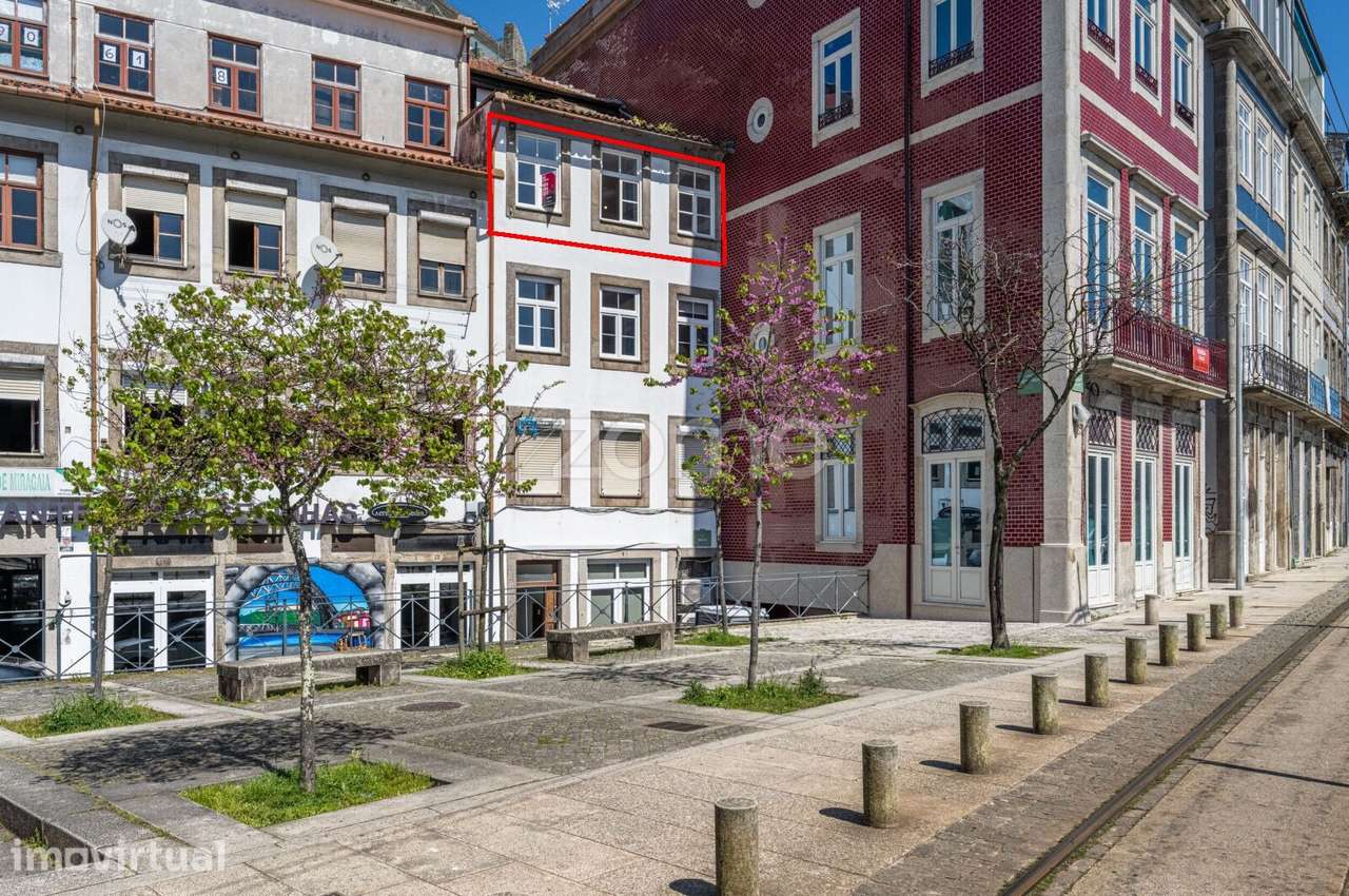 T2 na primeira linha com vista rio, Alfândega do Porto - Grande imagem: 5/26