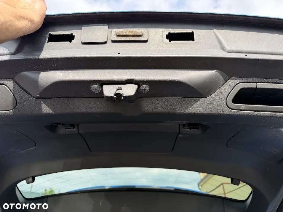 Opel Grandland X zamek klapy tył - 1
