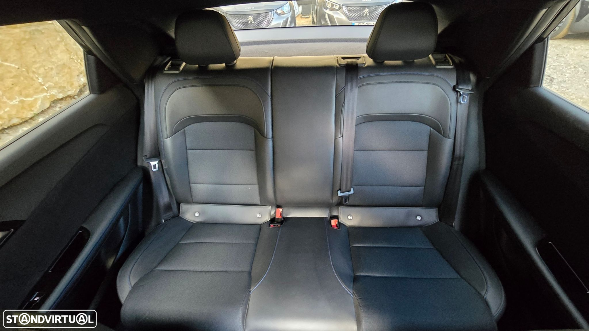 MG MG4 64 kWh Luxury - 52