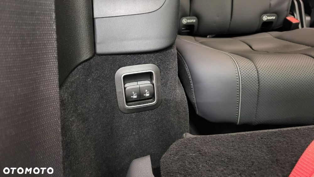 Mercedes-Benz GLS - 30