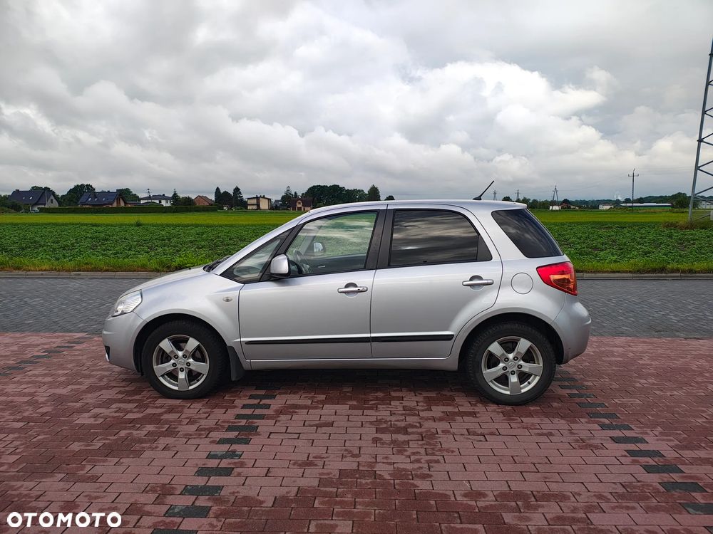 Suzuki SX4 - 1