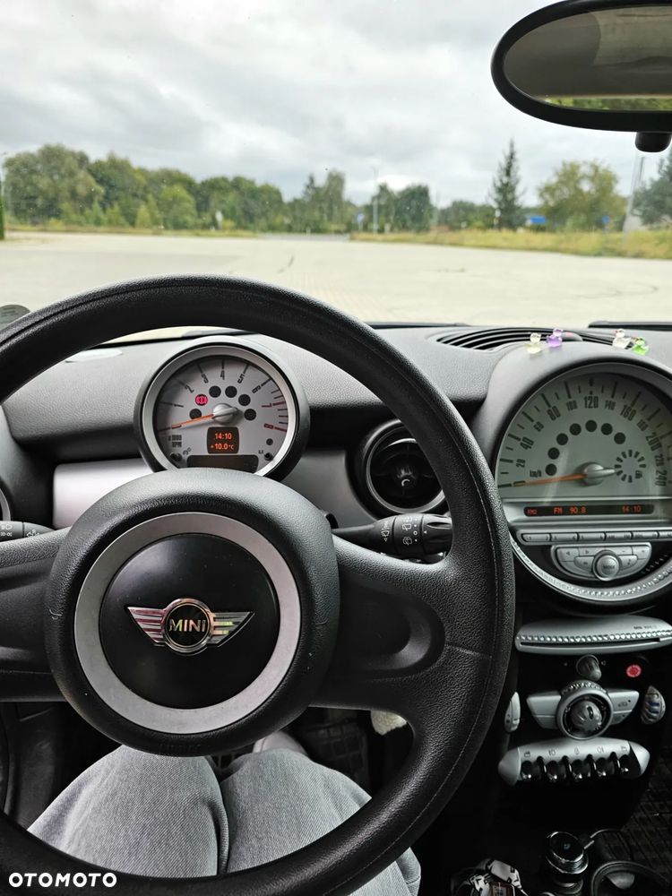 MINI ONE Standard - 8