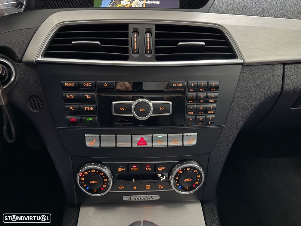 Mercedes-Benz C 220 Station CDI DPF BlueEFFICIENCY Avantgarde Edition - 12