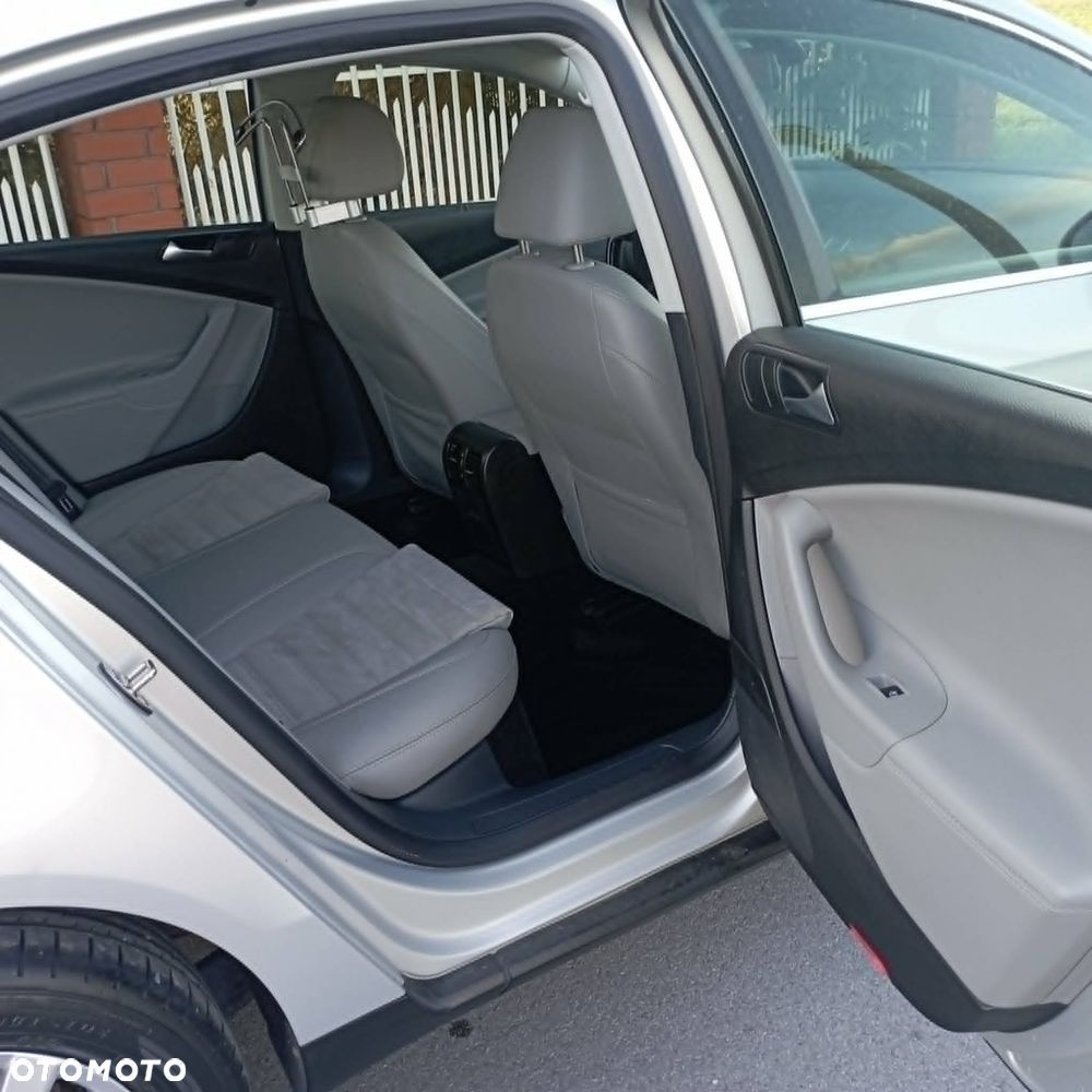 Volkswagen Passat 1.8 TSI Comfortline - 13