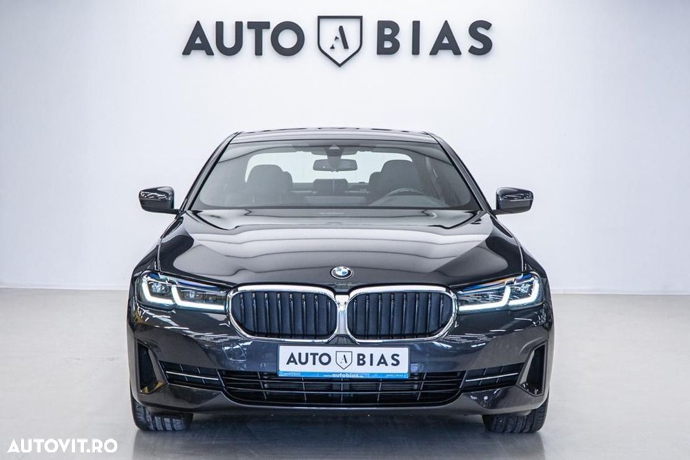 BMW Seria 5 530e Aut. Luxury Line - 28