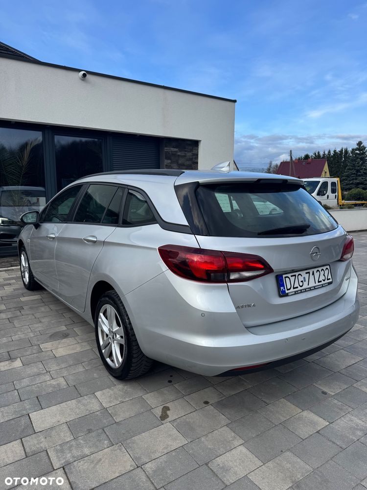 Opel Astra 1.6 D (CDTI) Automatik Innovation - 12