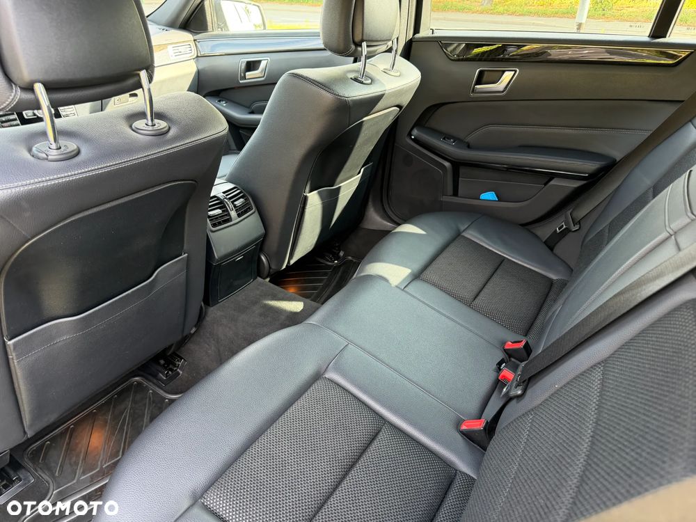 Mercedes-Benz Klasa E 200 7G-TRONIC Avantgarde - 32