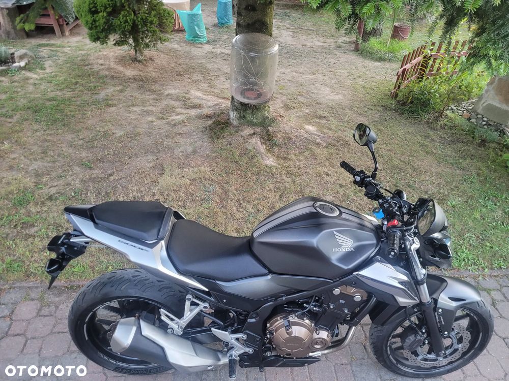 Honda CB - 12