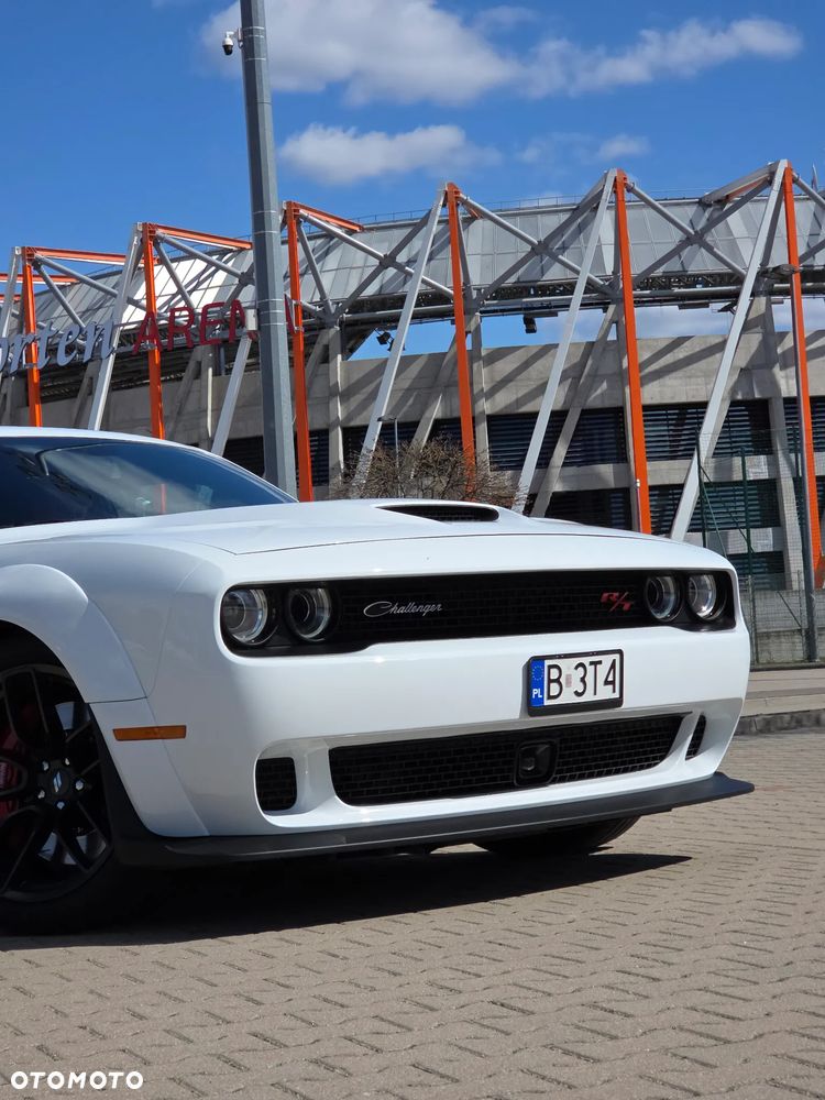 Dodge Challenger 6.4 Scat Pack Widebody - 2