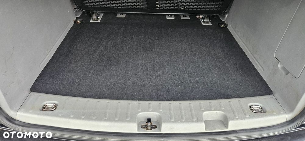 Volkswagen Caddy - 22