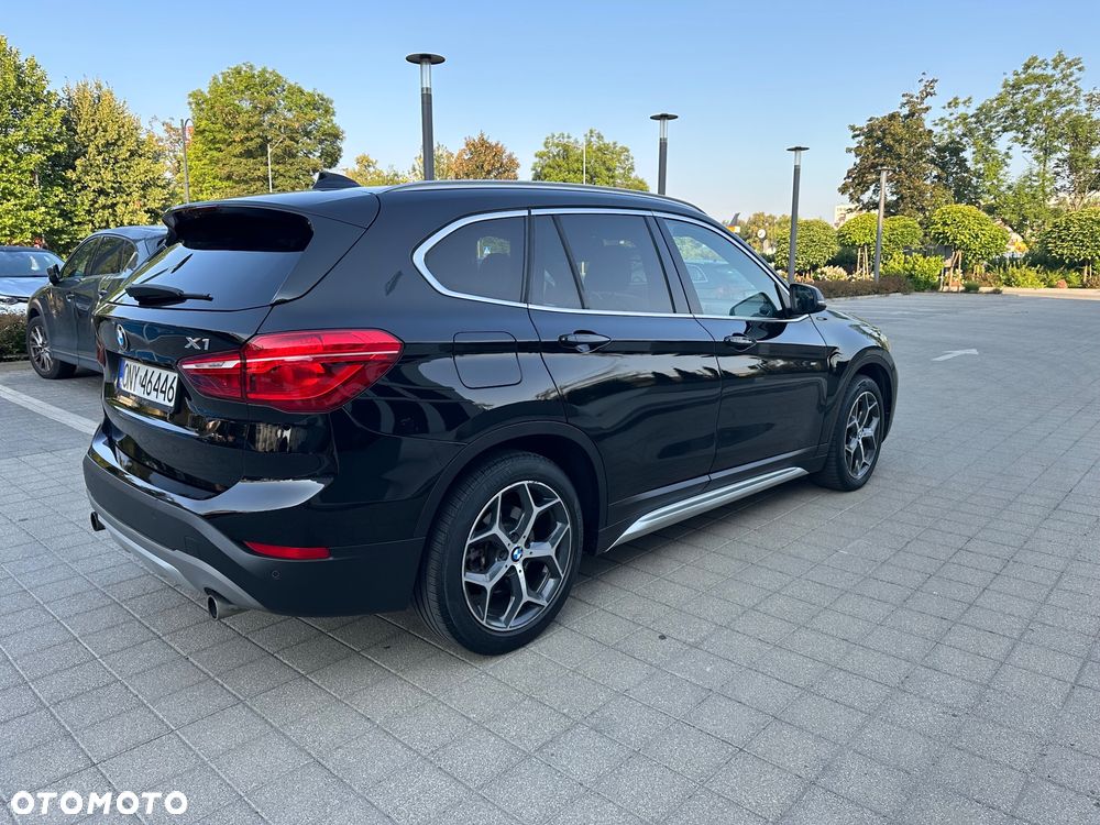 BMW X1 xDrive25i Advantage - 5