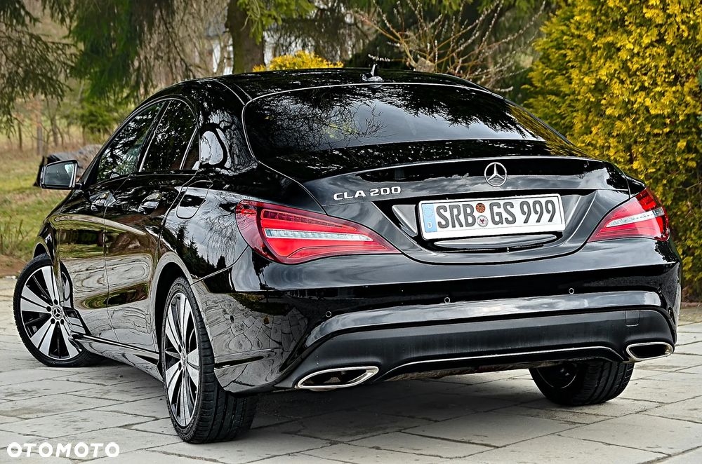 Mercedes-Benz CLA 200 7G-DCT Peak Edition - 4