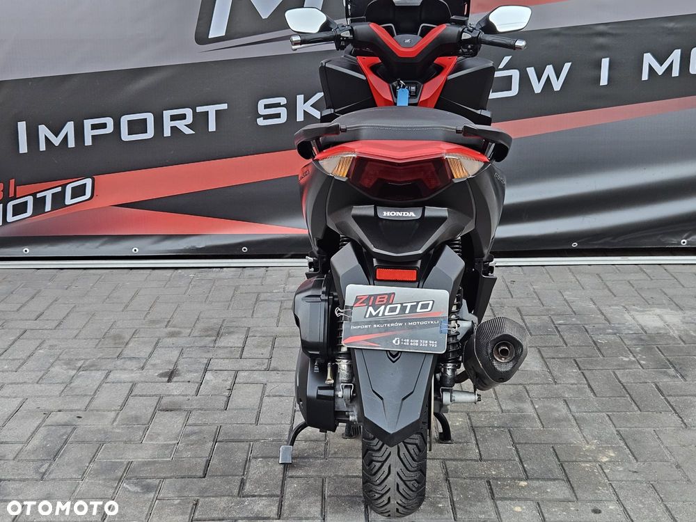Honda NSS - 18