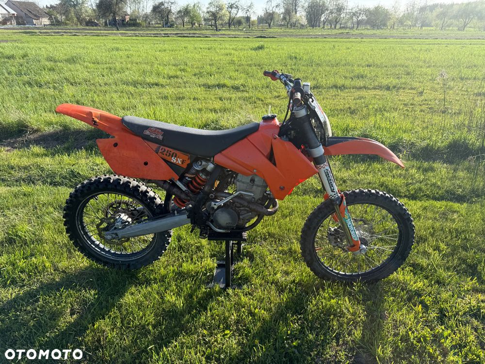 KTM SXF - 4