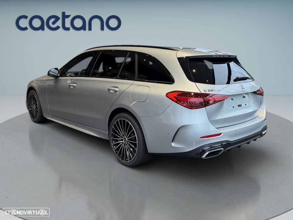 Mercedes-Benz C 300 de AMG Line - 4
