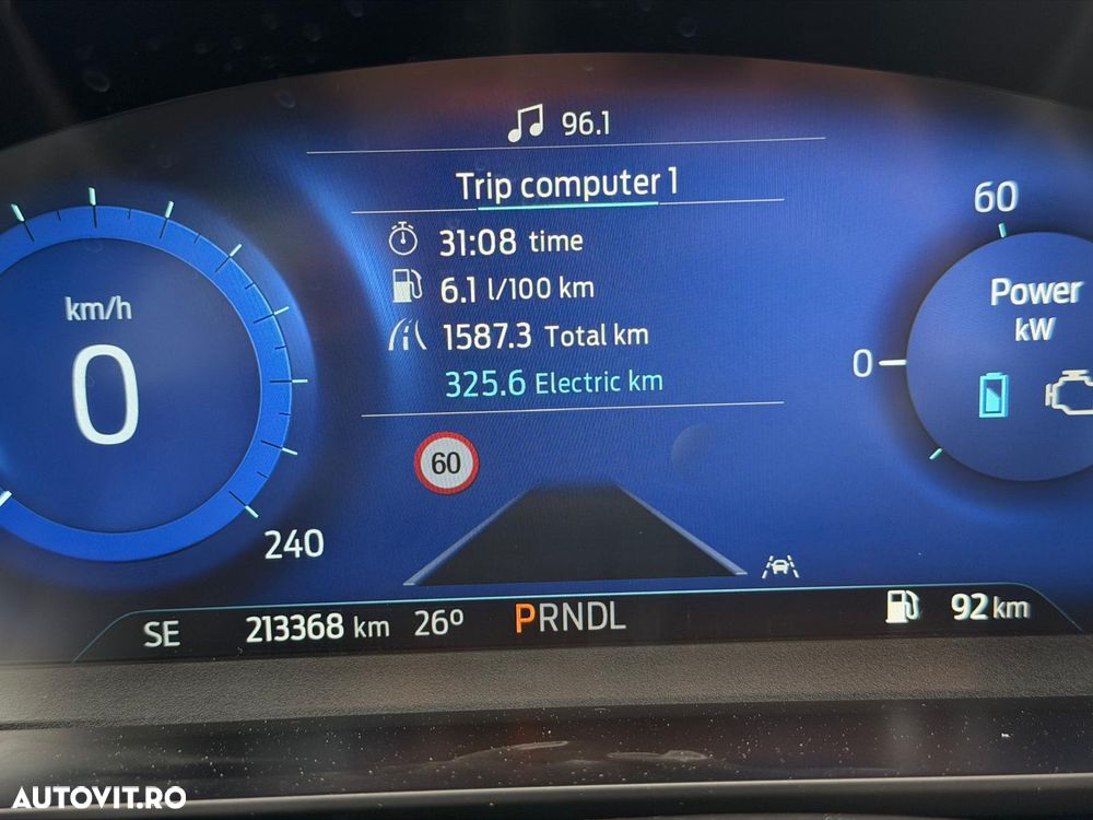 Ford Kuga 2.5 Duratec FWD FHEV ST-Line - 39