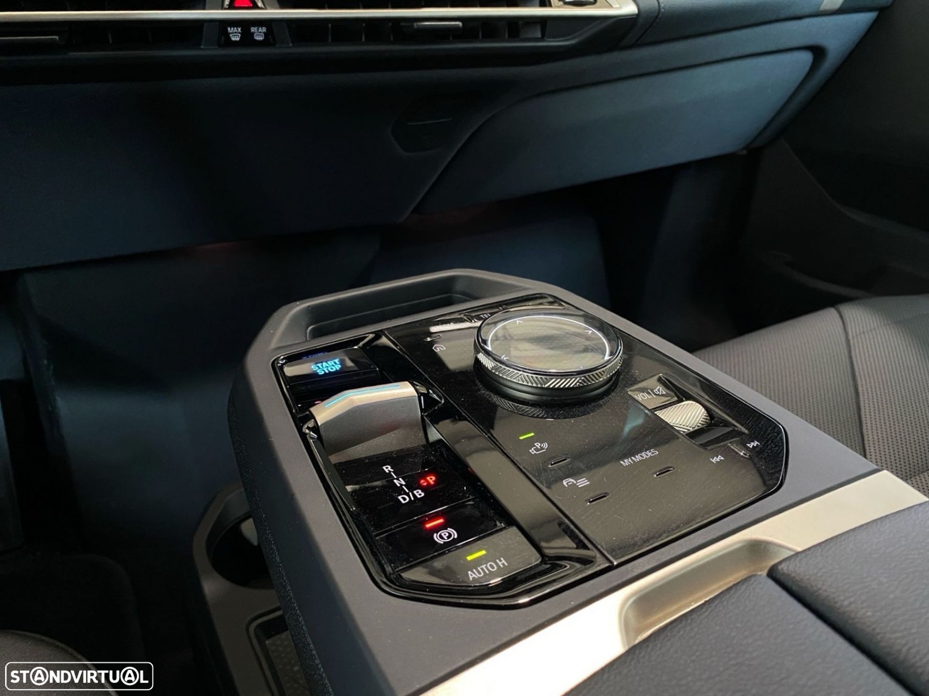 BMW iX xDrive 40 Pack Desportivo - 15