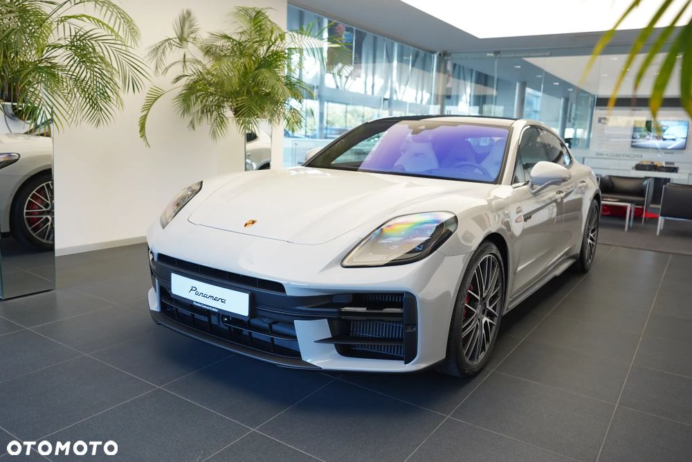 Porsche Panamera - 6