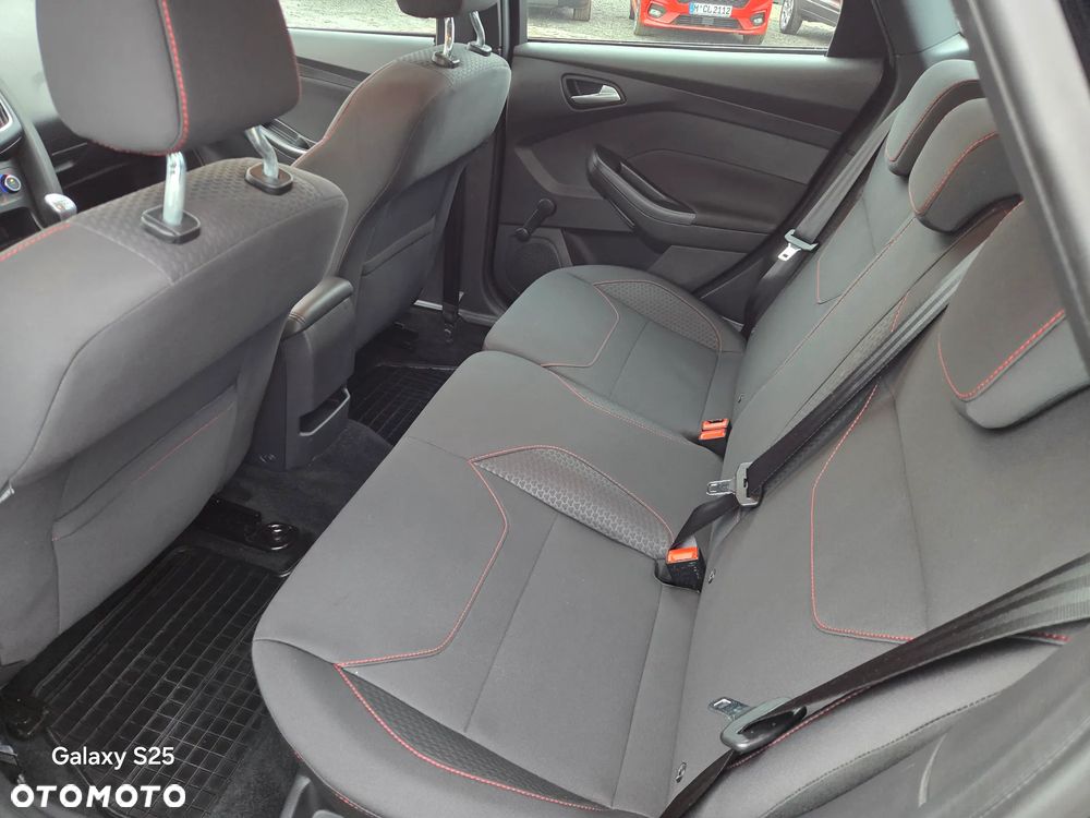 Ford Focus 1.0 EcoBoost ST-Line - 9