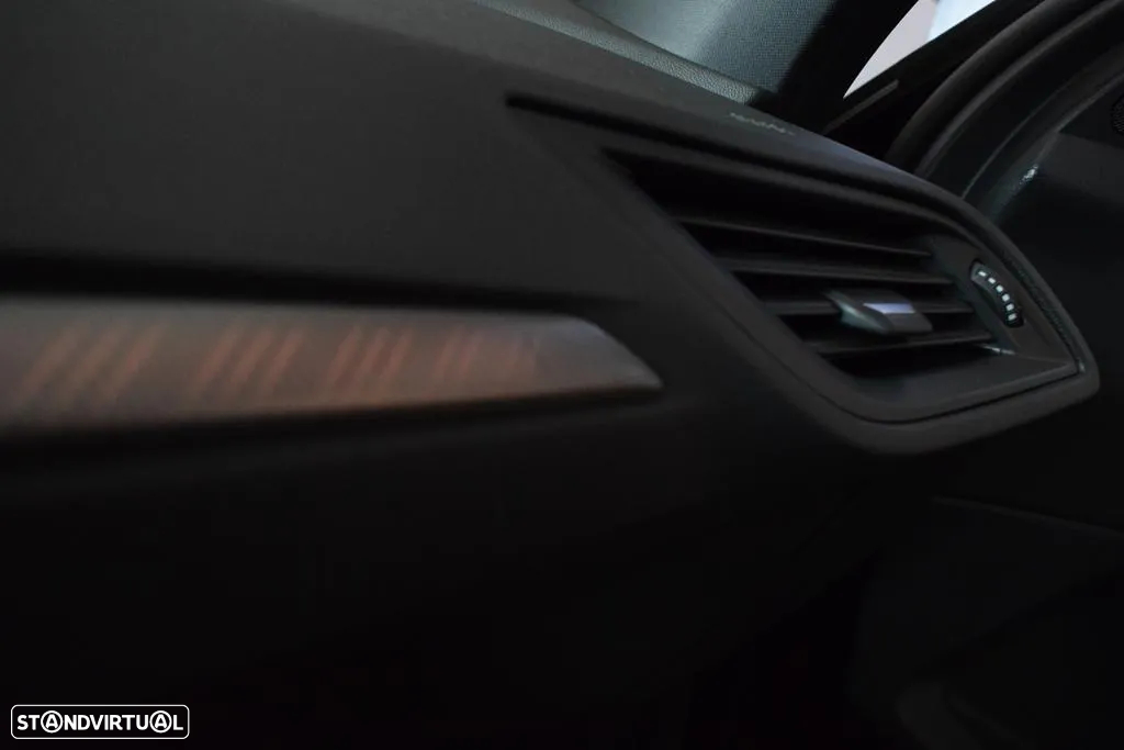 BMW 116 d Pack M Auto - 48
