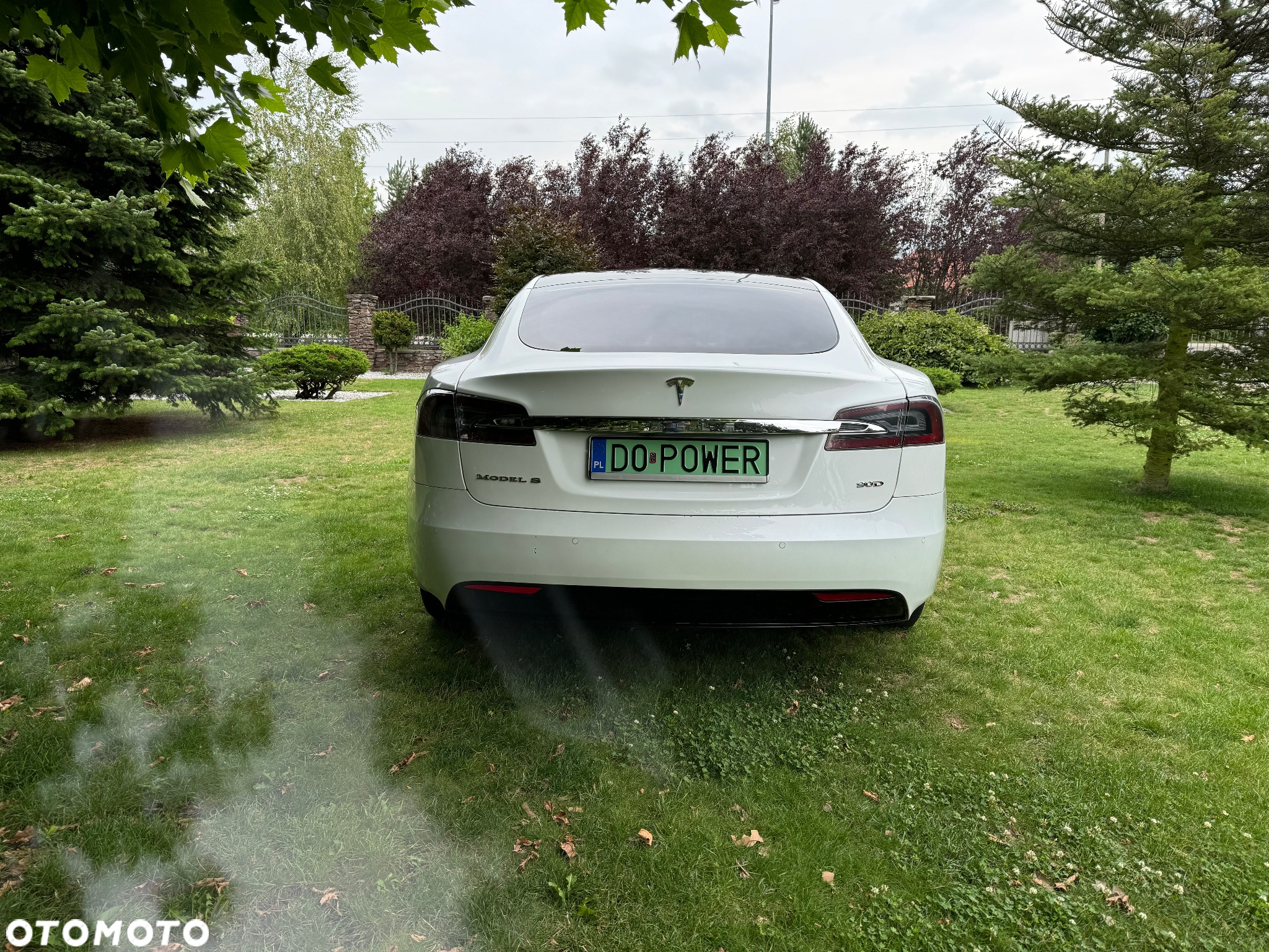 Tesla Model S - 6