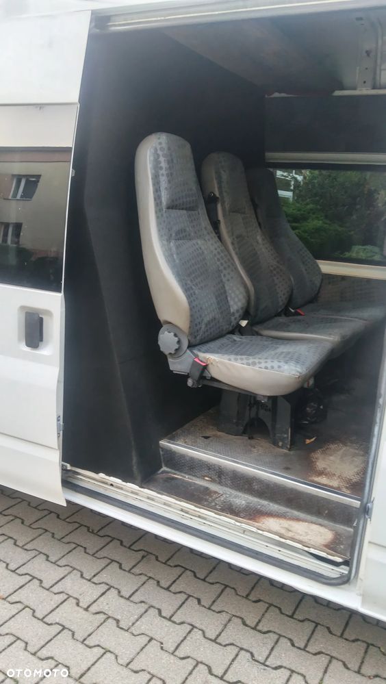 Ford Transit - 11
