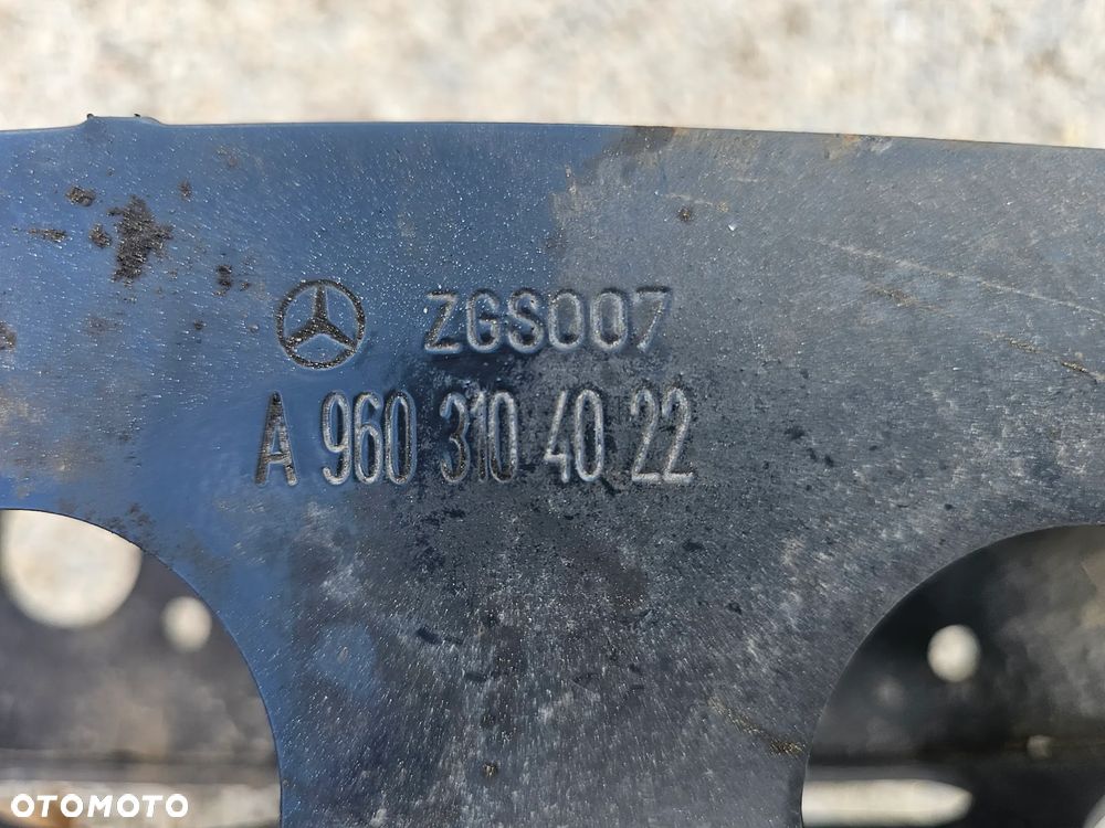 KOMPLETNE PRZEDNIE ZAWIESZENIE RESOR MERCEDES ACTROS MP4 EURO6 - 8