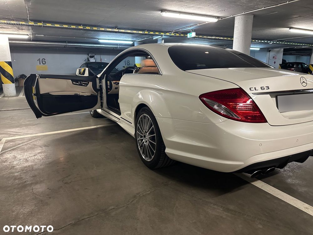 Mercedes-Benz CL 63 AMG - 10