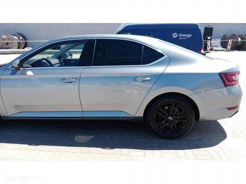 Skoda Superb - 25
