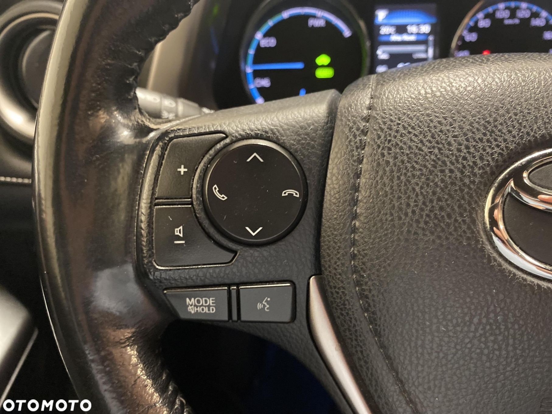 Toyota RAV4 Hybrid Premium 4x4 - 13