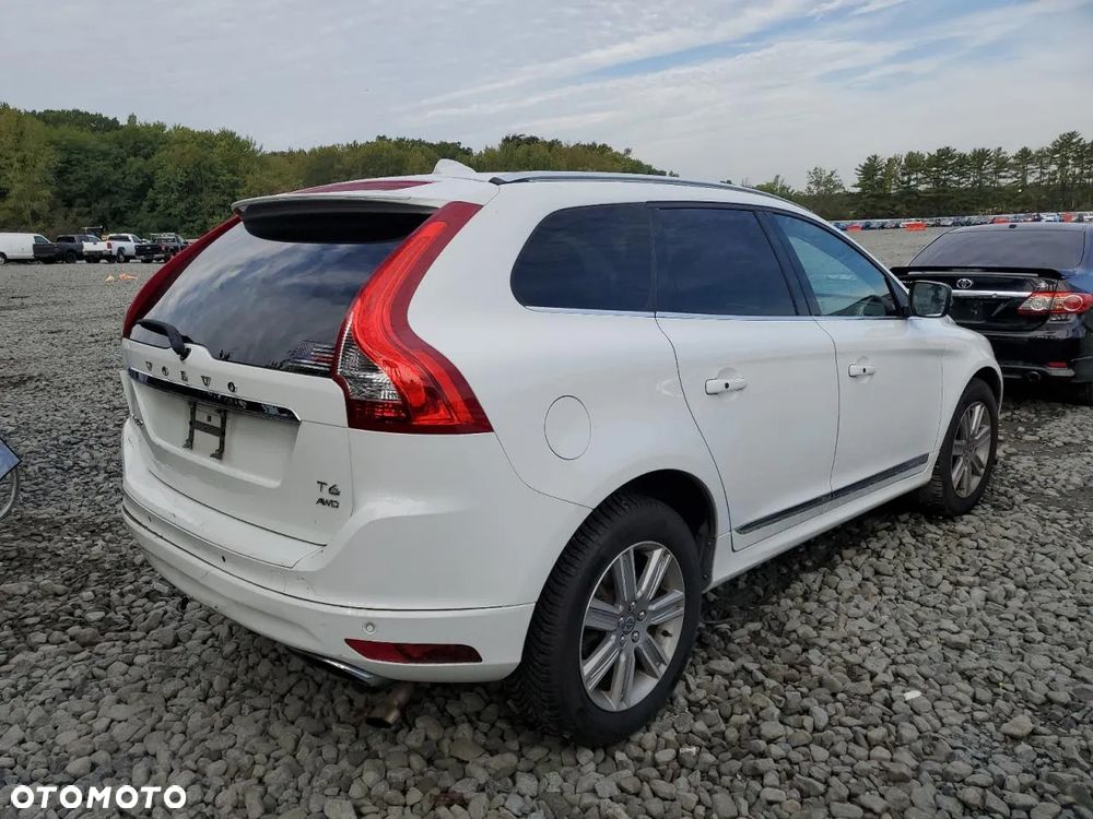 Volvo XC 60 T6 Drive-E R-Design Summum - 4