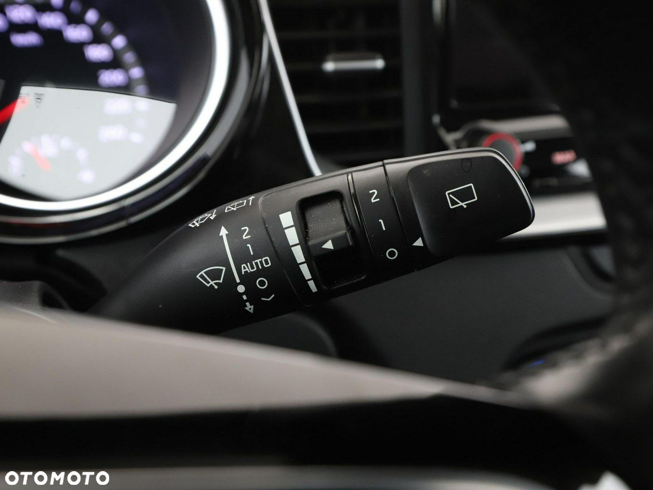 Kia XCeed 1.4 T-GDI OPF JBL SOUND EDITION - 34
