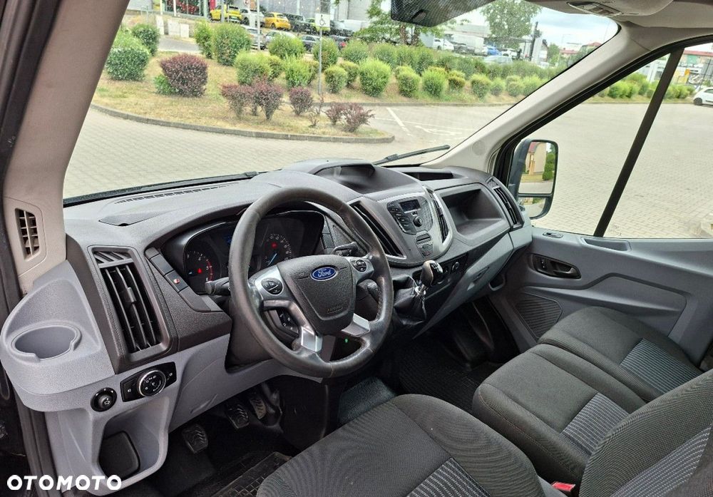 Ford Transit - 17
